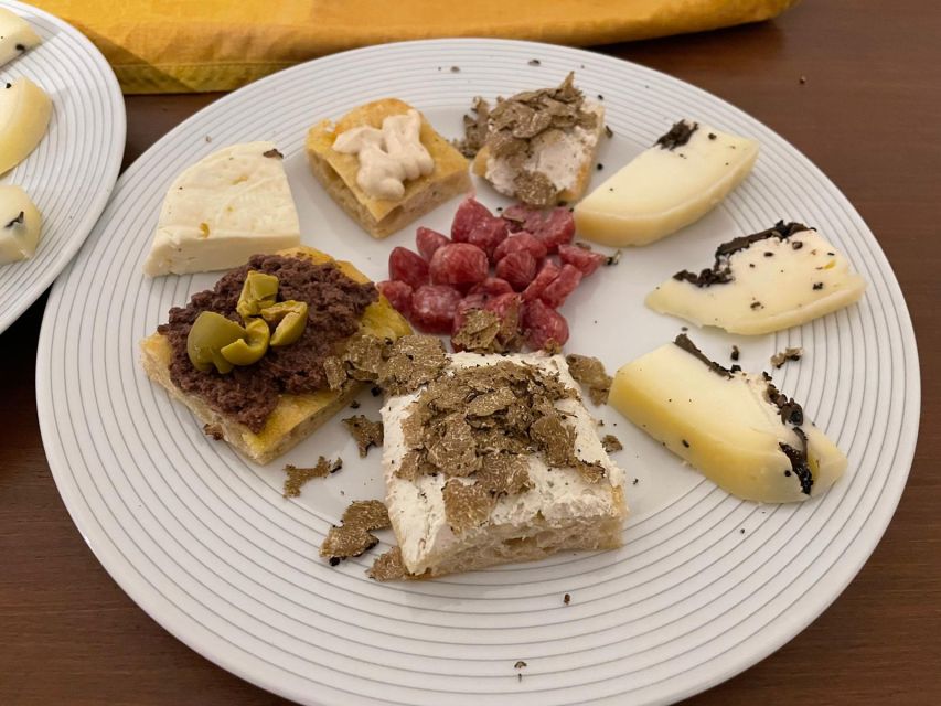 From Gavi: Piedmont Truffle Hunting Experience With Tasting