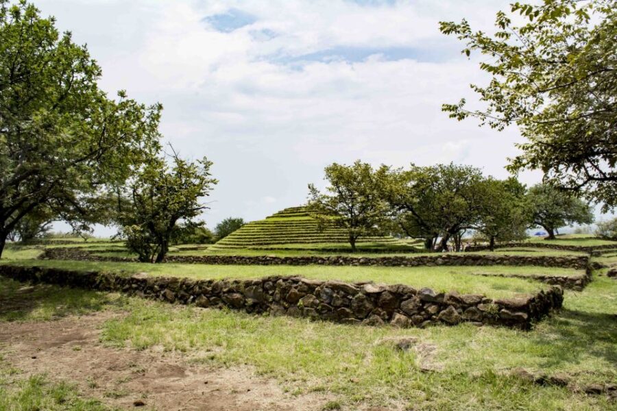 From Guadalajara: Pyramids & Jose Cuervo Tequila Tour