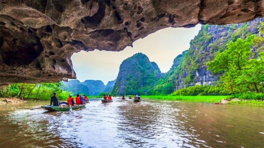 From Ha Noi: Hoa Lu, Tam Coc & Mua Caves Full-Day Trip