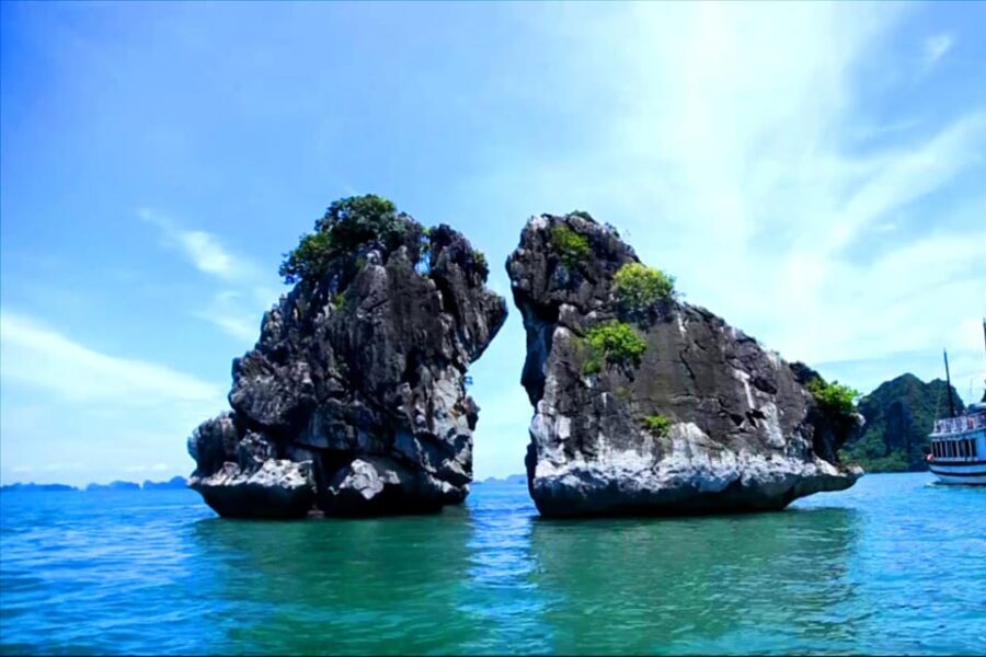 From Hanoi: Explore Ha Long Bay in 1 Day