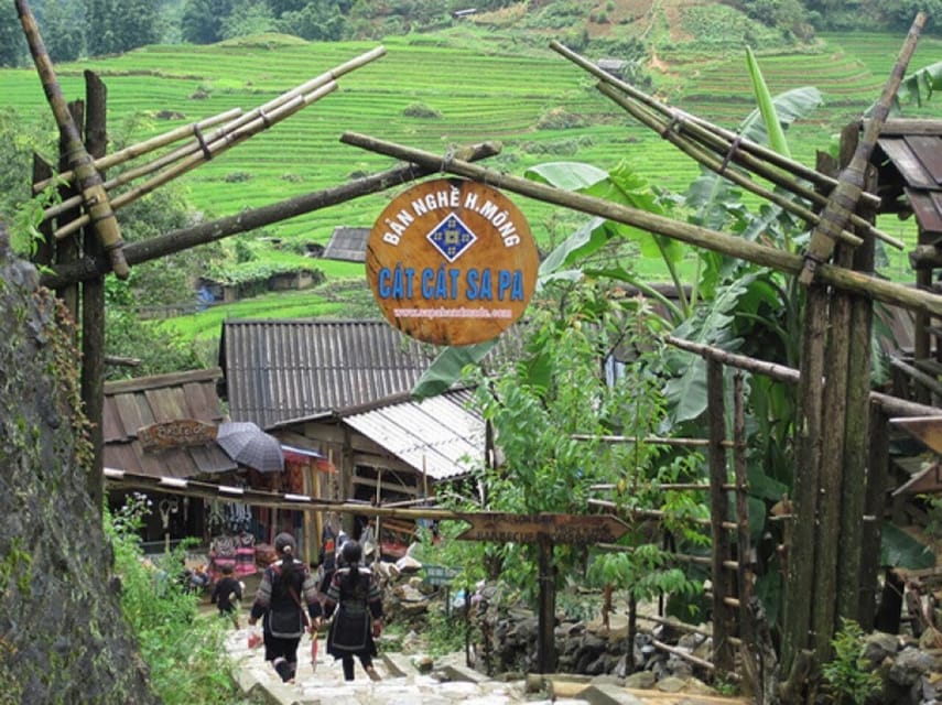 From Hanoi:Sapa 2D1N Tour Cat Cat Village and Fansipan Peak