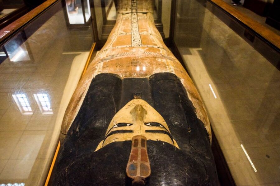 From Hurghada: Giza Pyramids, Sphinx, Museum Cairo Day Trip