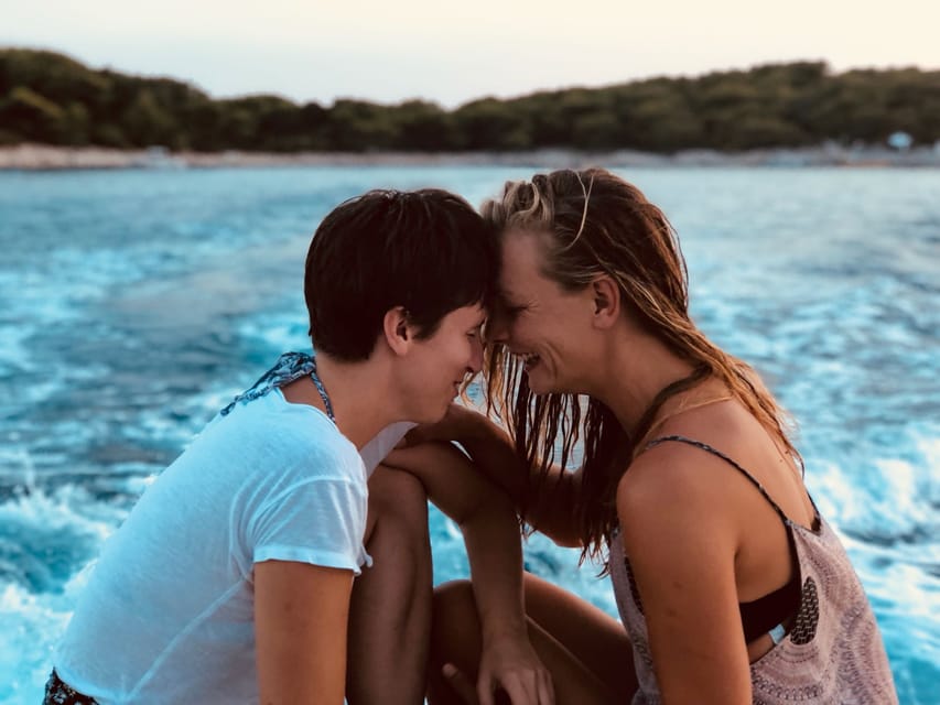 From Hvar: Vis & Pakleni Islands Private Full-Day Boat Tour