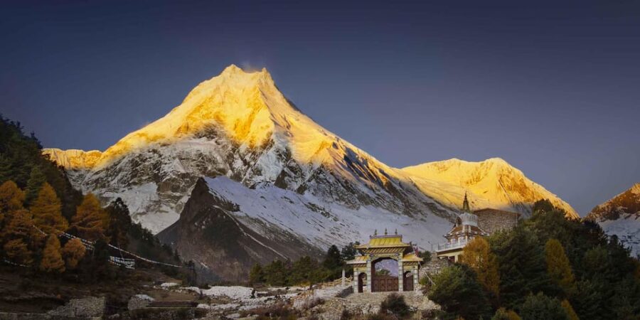 From Kathmandu: 15-Day Manaslu Circuit Trek