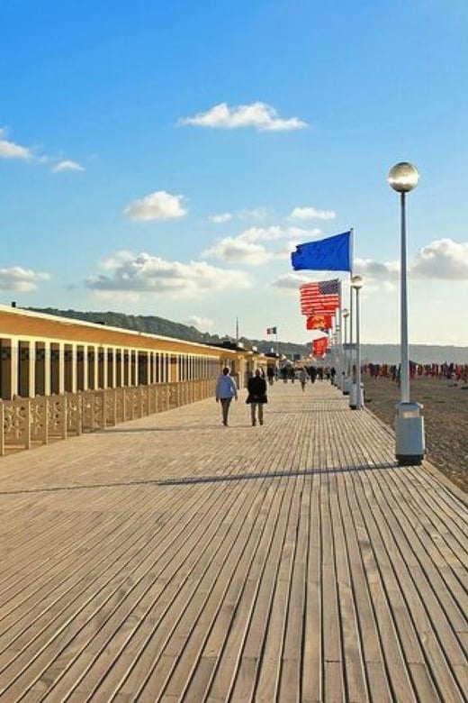 From Le Havre: Private Tour of Honfleur and Deauville