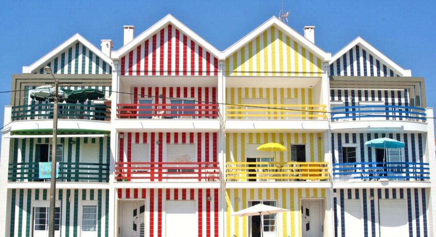 From Lisbon: Aveiro, Moliceiro Boat and Coimbra Tour