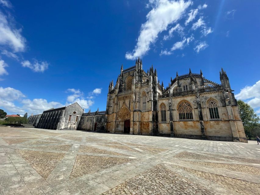 From Lisbon: Fátima, Batalha, Nazaré, and Óbidos