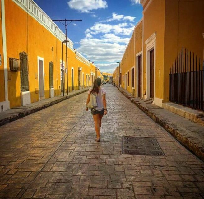 From Merida: Izamal and Santa Barbara Cenotes With Lunch