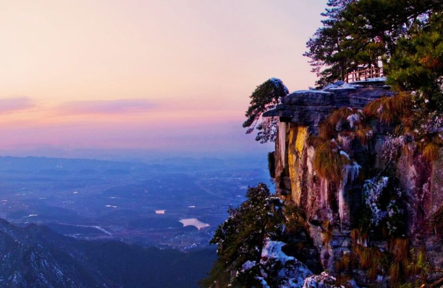 From Nanchang: Private Full-Day Lushan Mountain Hiking