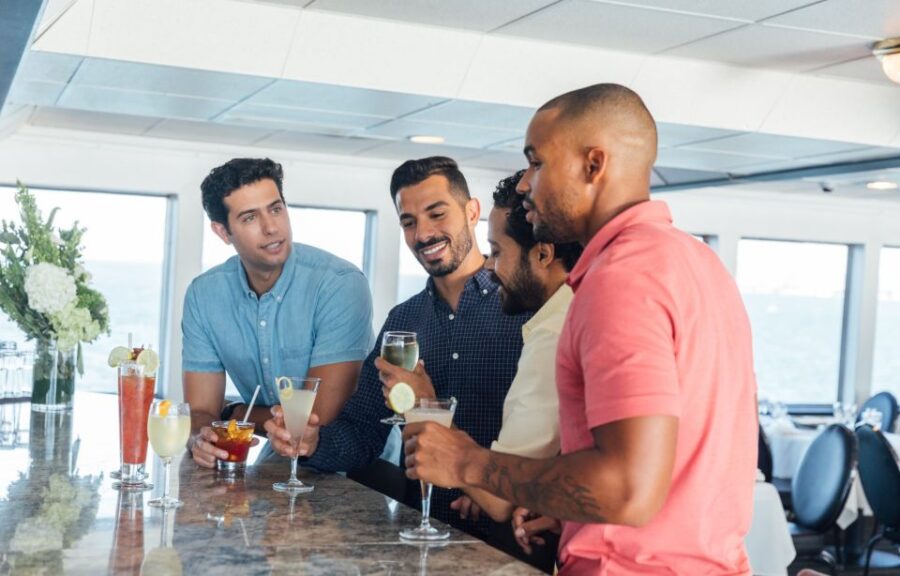 From Newport Beach: Weekend Dinner Cruise With Live DJ
