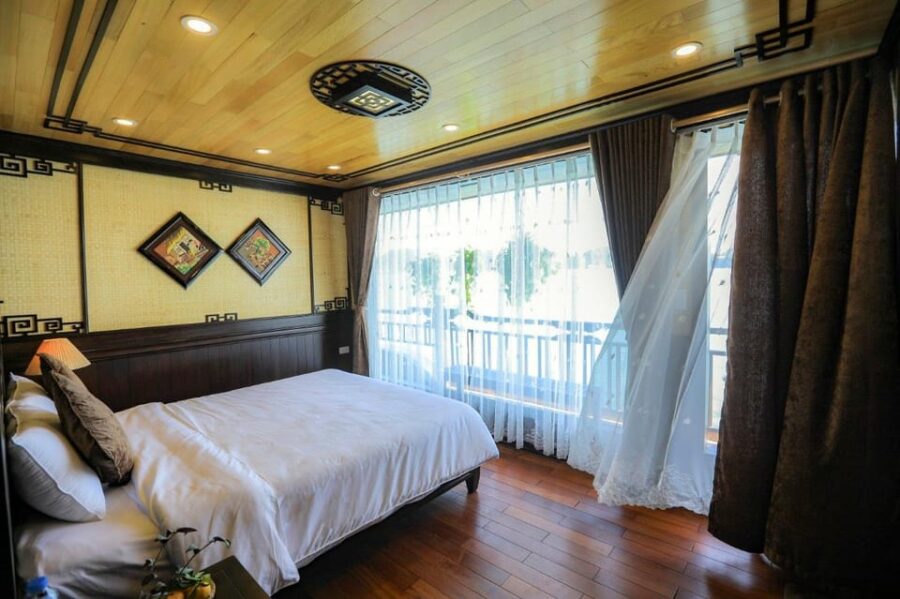 From Ninh Binh: 2Days Cozy Boutique Lan Ha Bay Cruise & BBQ