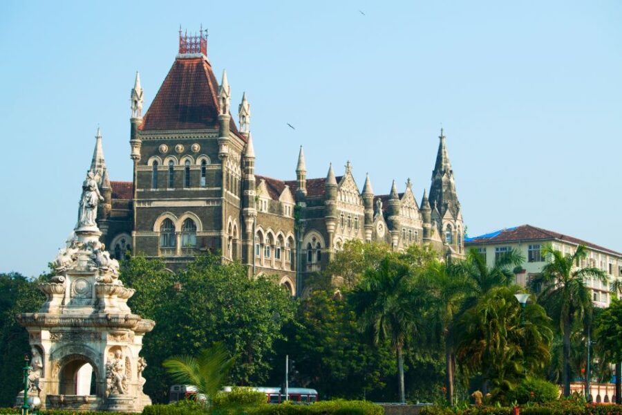From Pune: Same Day Private City Tour of Mumbai by Car