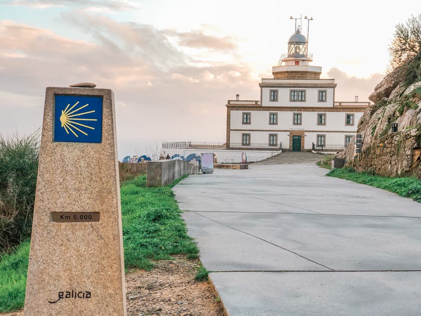 FROM SANTIAGO TO FINISTERRE (4 STOPS)