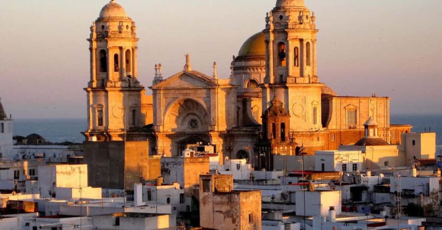 From Seville: Cadiz & Jerez Sherry Tasting Day Trip