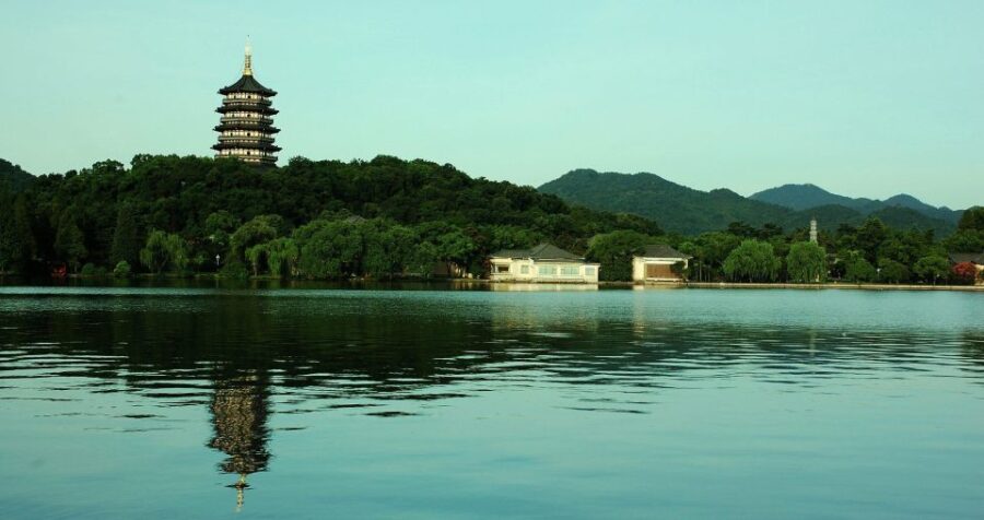 From Shanghai: Full-Day Private Hangzhou Tour