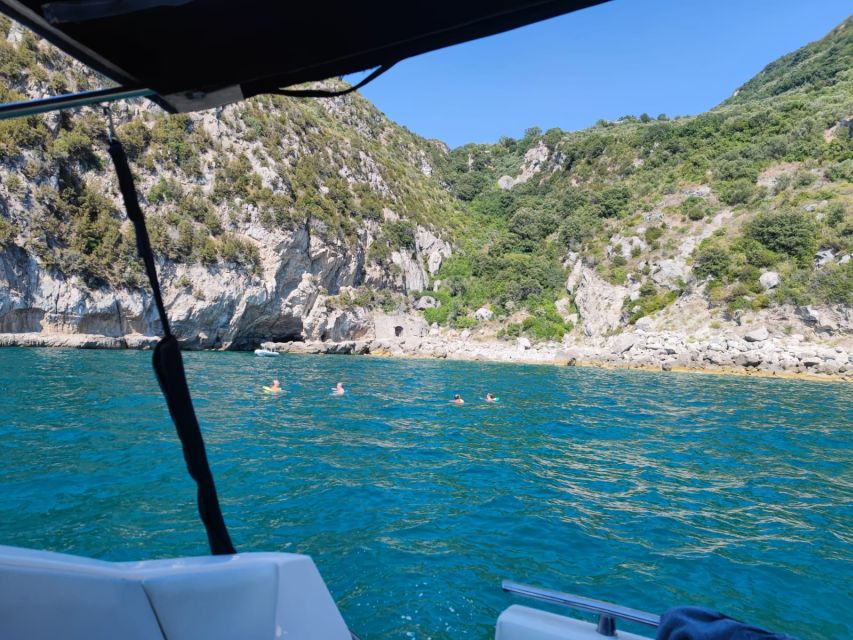 From Sorrento and Positano: All-Inclusive Capri Cruise