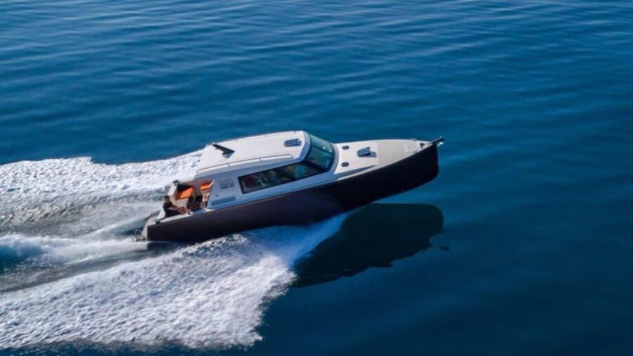 From Split: Blue Cave and Hvar by Luxury Boat