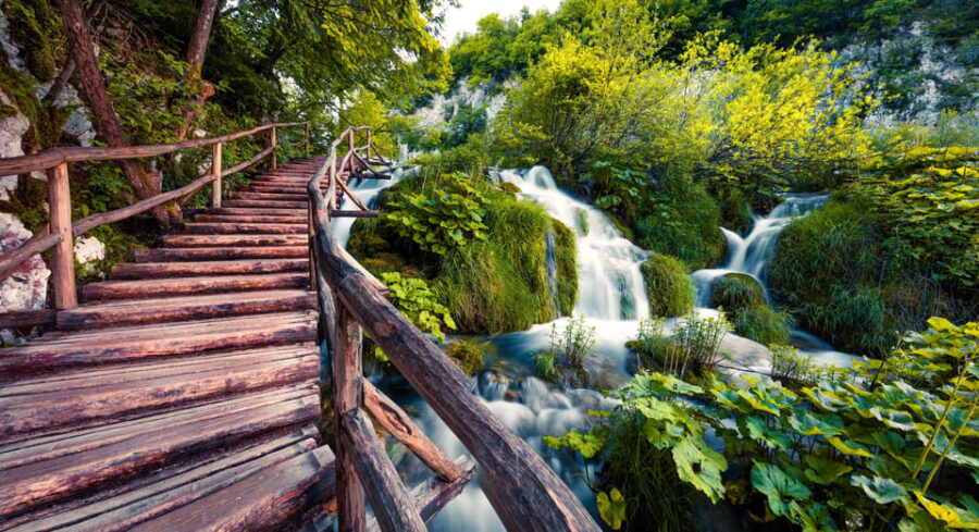 From Split/Trogir: Private Tour to Plitvice Lakes