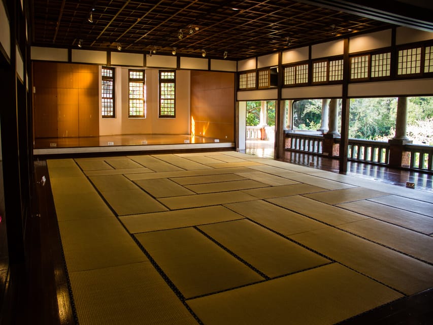 From Taipei: Beitou Hotsprings and Yangmingshan Volcano Tour