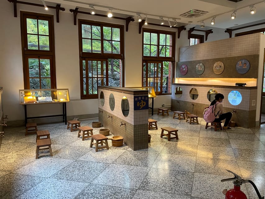 From Taipei: Beitou Hotsprings and Yangmingshan Volcano Tour