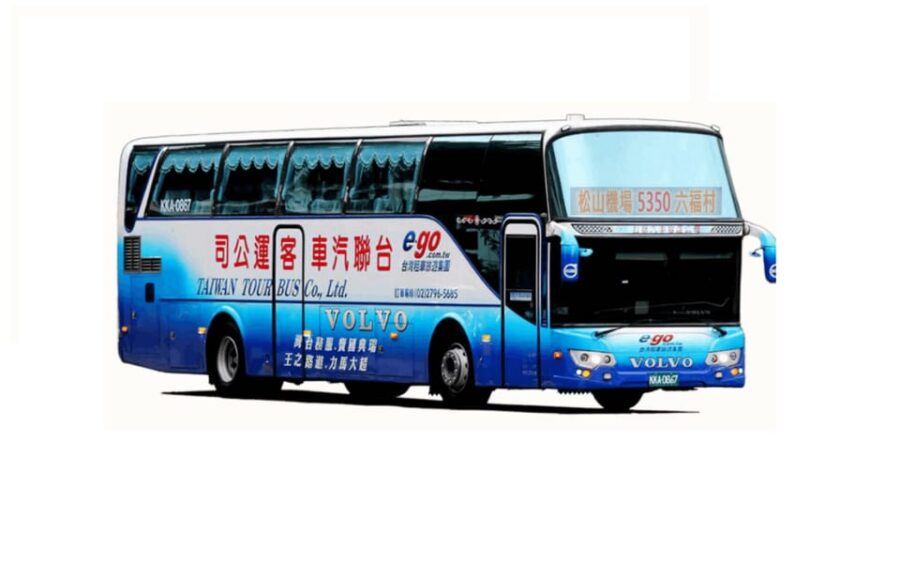 From Taipei: Leofoo Village Entry Tickets + Round Trip Bus - Wild West Attractions