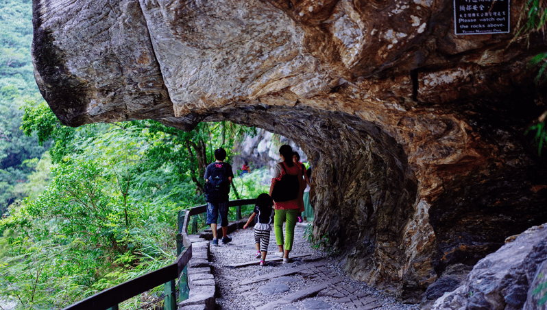 From Taipei: Taroko Gorge Private Tour
