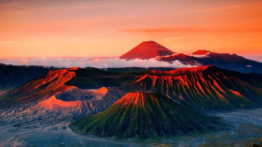 From Yogyakarta: 3D2N Tumpak Sewu, Mount Bromo Drop Surabaya