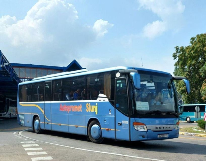 From Zagreb: Plitvice Lakes Round-Trip Comfort Bus Transfer