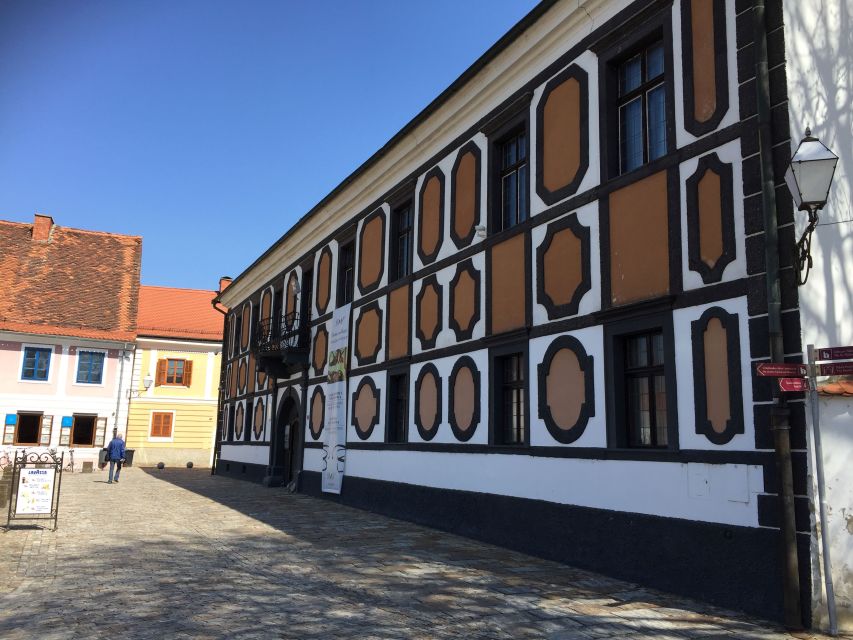From Zagreb: Varazdin Baroque Town & Trakoscan Castle