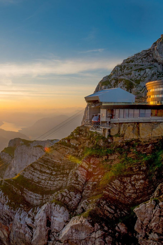 From Zurich: Mount Pilatus Day Trip With Gondola and Cruise