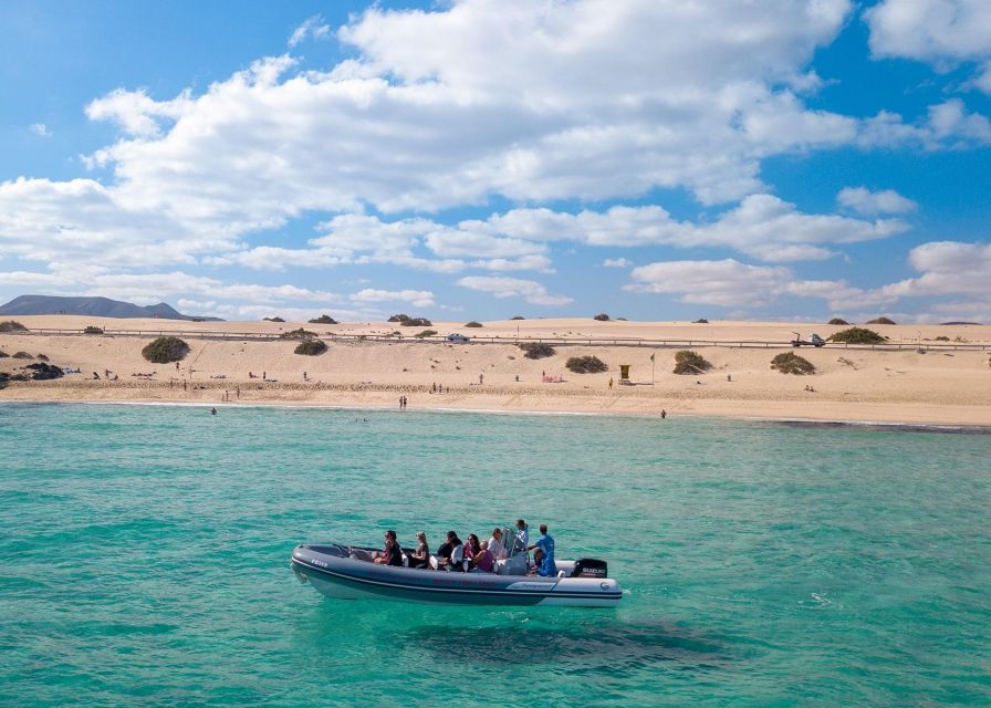 Fuerteventura: Lobos Island Round-Trip Speedboat Ticket