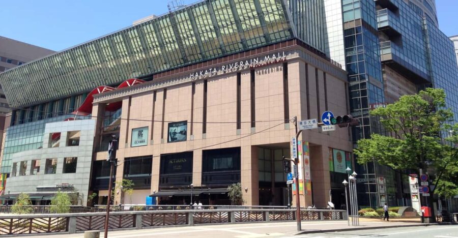 Fukuoka: Independent Curators Tour to the Asian Art Museum