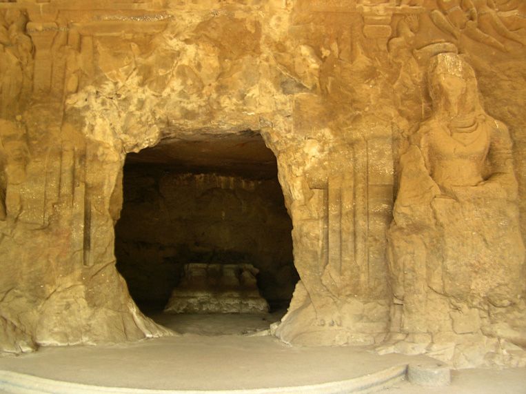 Full-Day Tour of Elephanta Caves & Prince of Wales Museum - Tour Overview and Details