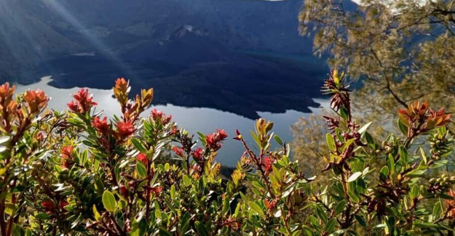 Full Mount Rinjani Tour 4D/3N Sembalun Lake And Senaru