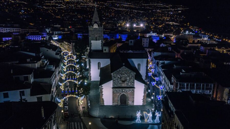 Funchal: Christmas Lights Guided Tuk-Tuk Tour - Tour Overview and Pricing