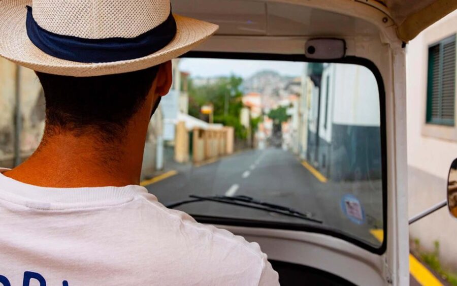 Funchal – Tropical Garden Tuk Tuk Tour (2h30)