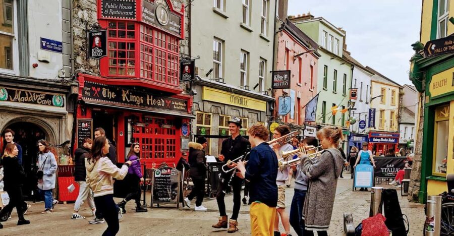 Galway: Evening Guided Walking Tour