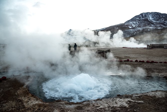 Geysers Del Tatio in English, Portuguese, Spanish