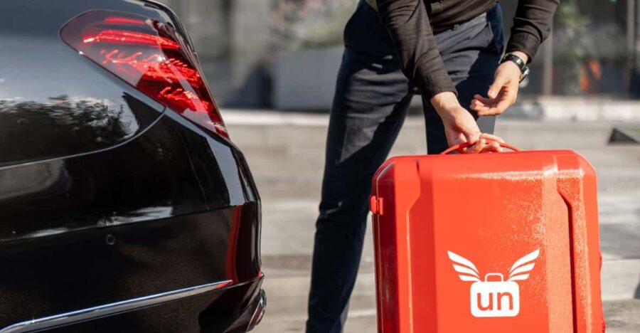 Glasgow: Luggage Pick Up, Storage and Drop Off Service