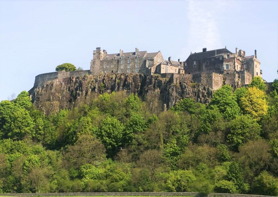 Glasgow: Stirling Castle, Loch Lomond Walk, And Whisky Tour