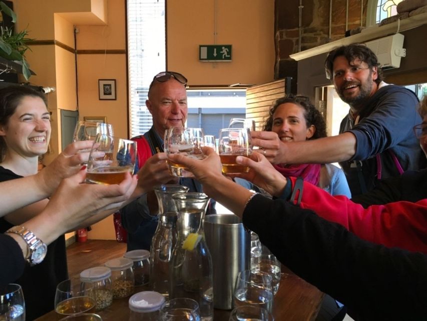 Glasgow: Walking Tour With Beer Tasting