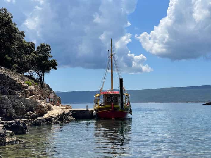 Golden Beach & Island Plavnik Cruise, Optional Grill Picnic