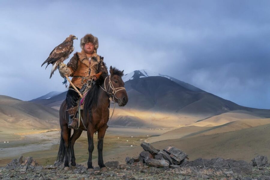 Golden Eagle Festival and Greate Gobi Desert Tour
