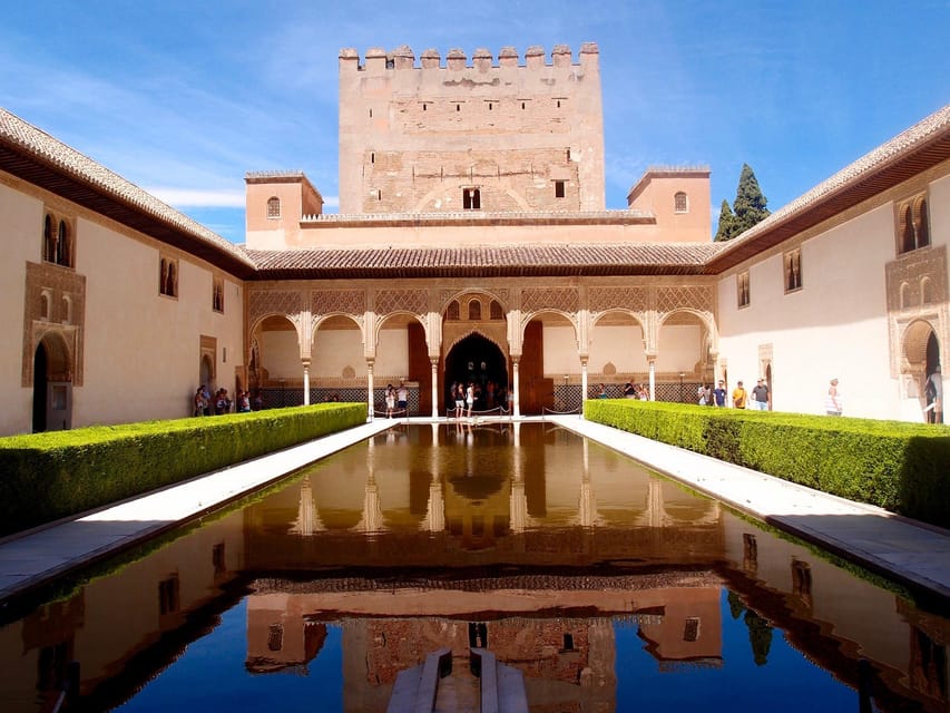 Granada: Tour of Alhambra, Generalife & Nasrid Palaces