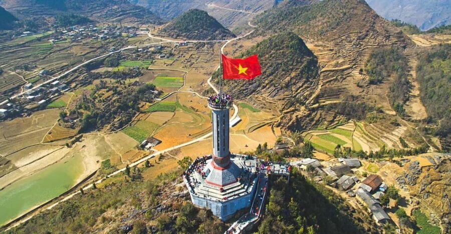 Ha Giang: 3-Day Loop Tour With Rider ( From Hanoi or Sapa )