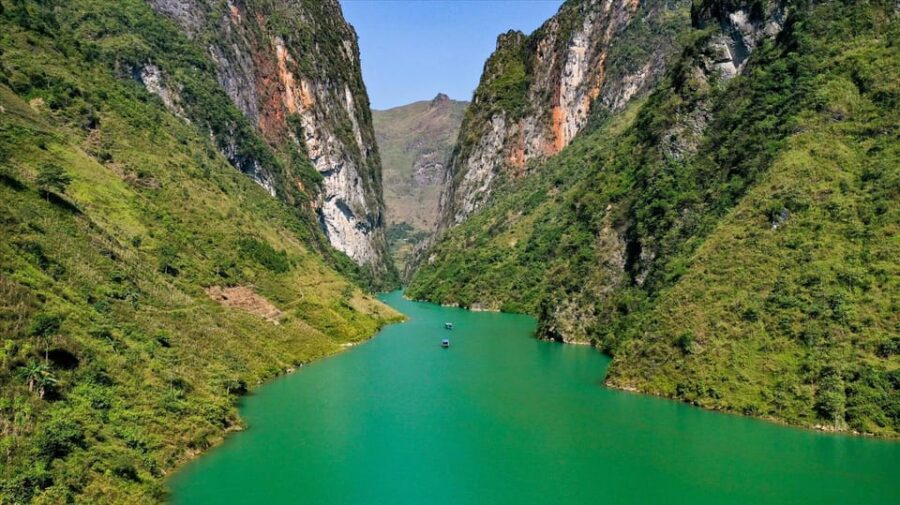 Ha Giang: 4-Day Loop Tour Easy Rider (From Hanoi or Sapa)