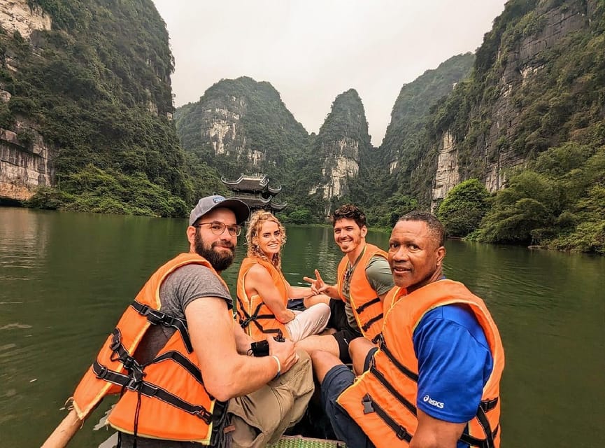 Ha Noi: Ninh Binh / Hoa Lu – Trang An – Mua Cave / Cycling