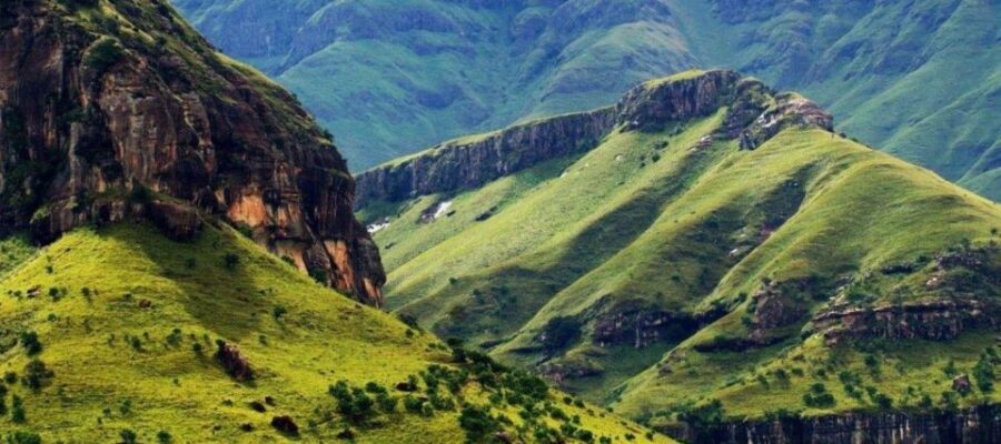Half Day Drakensberg Mountains & Hiking Tour From Durban - Drakensberg Mountains Overview