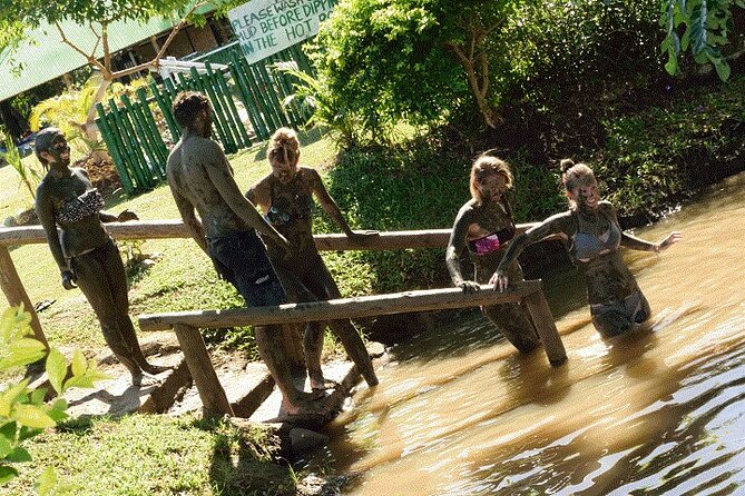 Half Day Private Mudpools,Temple,Markets,Gardens,Shopping & Lunch – Fiji Marriot