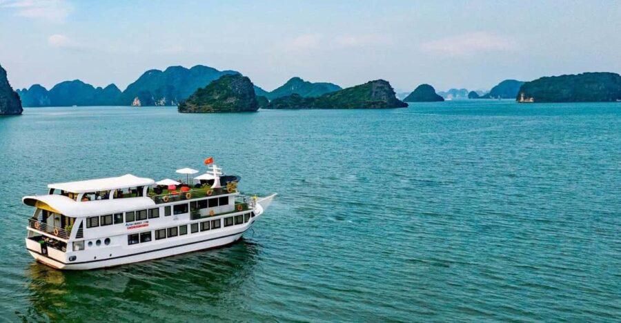 Halong Bay 2 Days 1 Night on Cruise With Small Group